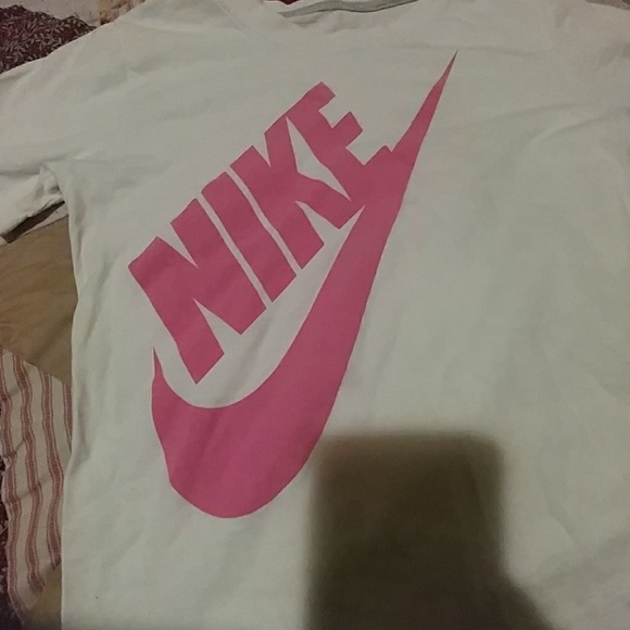 nike outfit pink and white